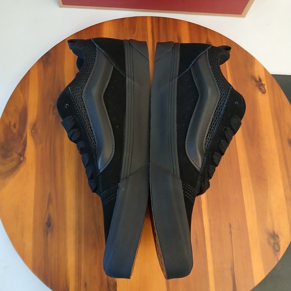 Vans Knu Skool Shoes Mens 11 Triple Black Suede Skater Sneakers Chunky Casual - Picture 7 of 8